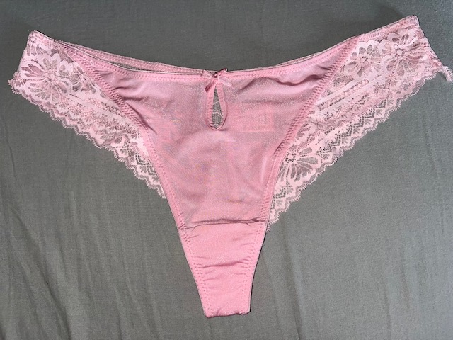String Hunkemoller Roze